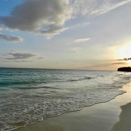 Hotel Villas Del Mar เปเดร์นาเลส ภายนอก รูปภาพ