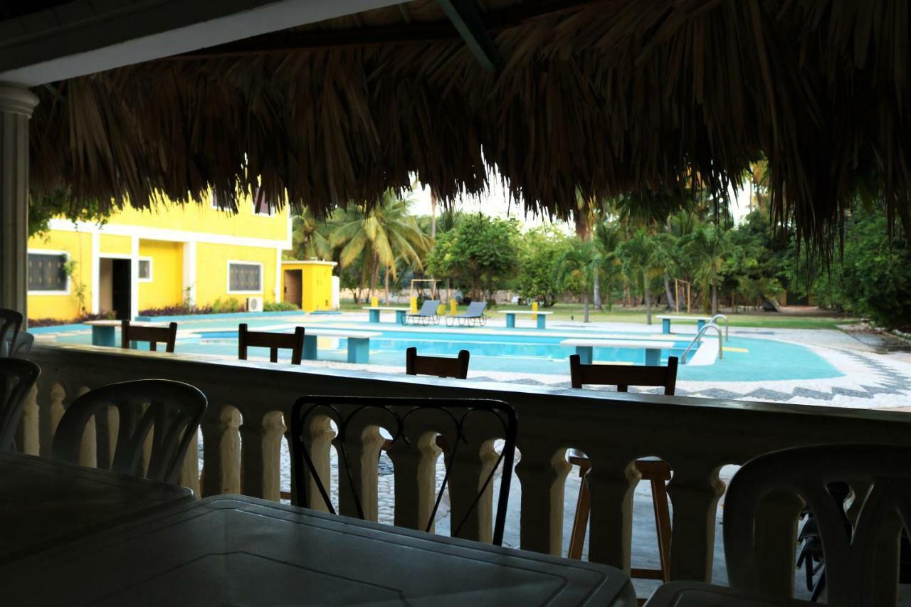 Hotel Villas Del Mar เปเดร์นาเลส ภายนอก รูปภาพ